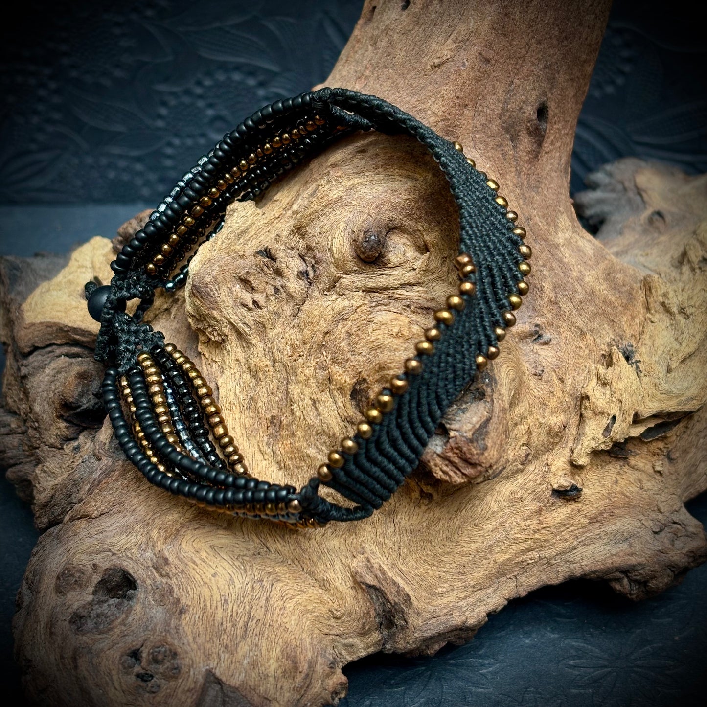 Macrame Bracelet "Particle Wave"