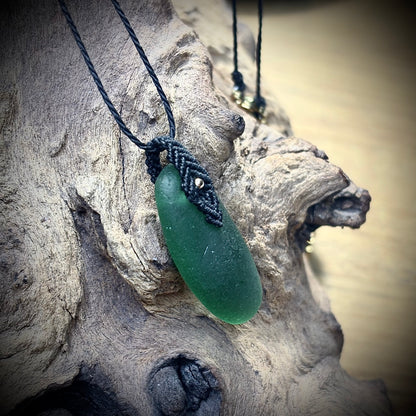 Macrame Sea Glass Necklace – Green Seaham Sea Glass