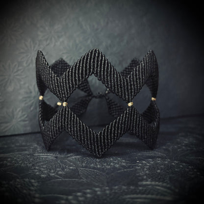 Macrame Bracelet "Frequency - I" 585 Gold