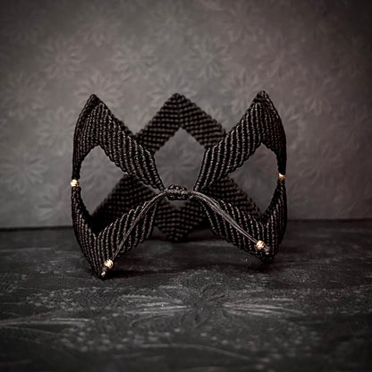 Macrame Bracelet "Frequency - I" 585 Gold