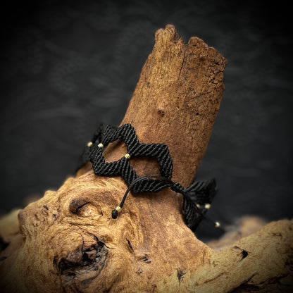 Macrame Bracelet "Frequency - II" 585 Gold