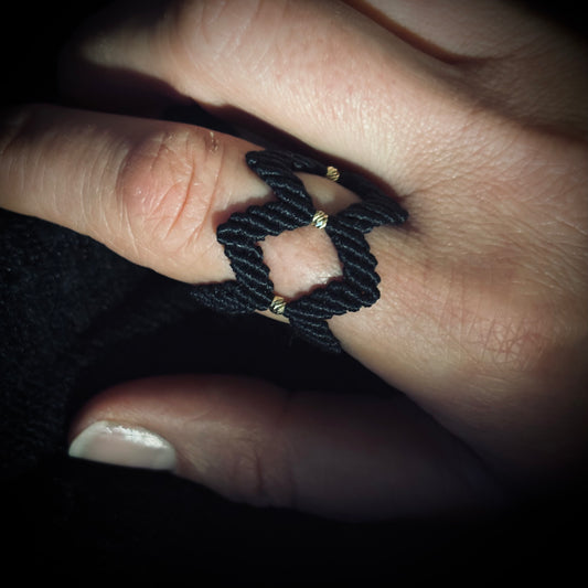 Makramee Ring "Frequency" 585er Gold