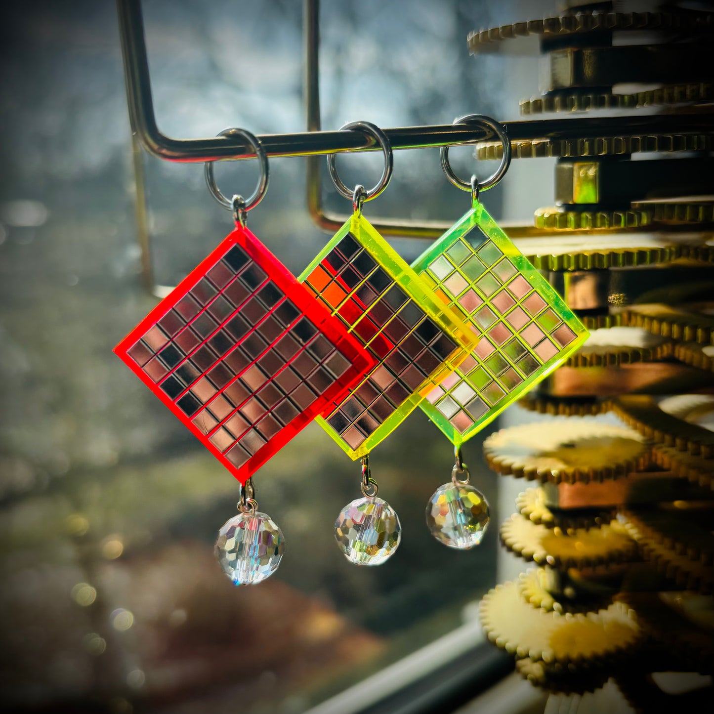 UV-reactive Neon Disco Earrings "Own the Lights - Mini" for Tunnels