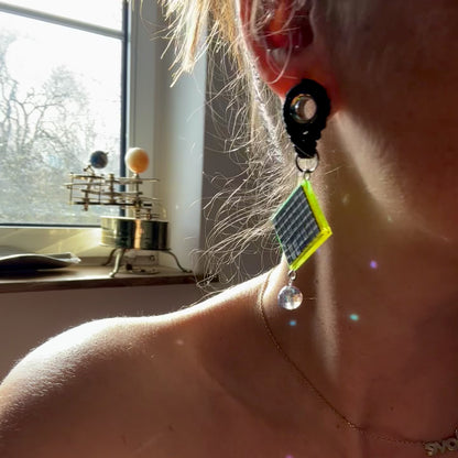 UV-reactive Neon Disco Earrings "Own the Lights - Mini" for Tunnels